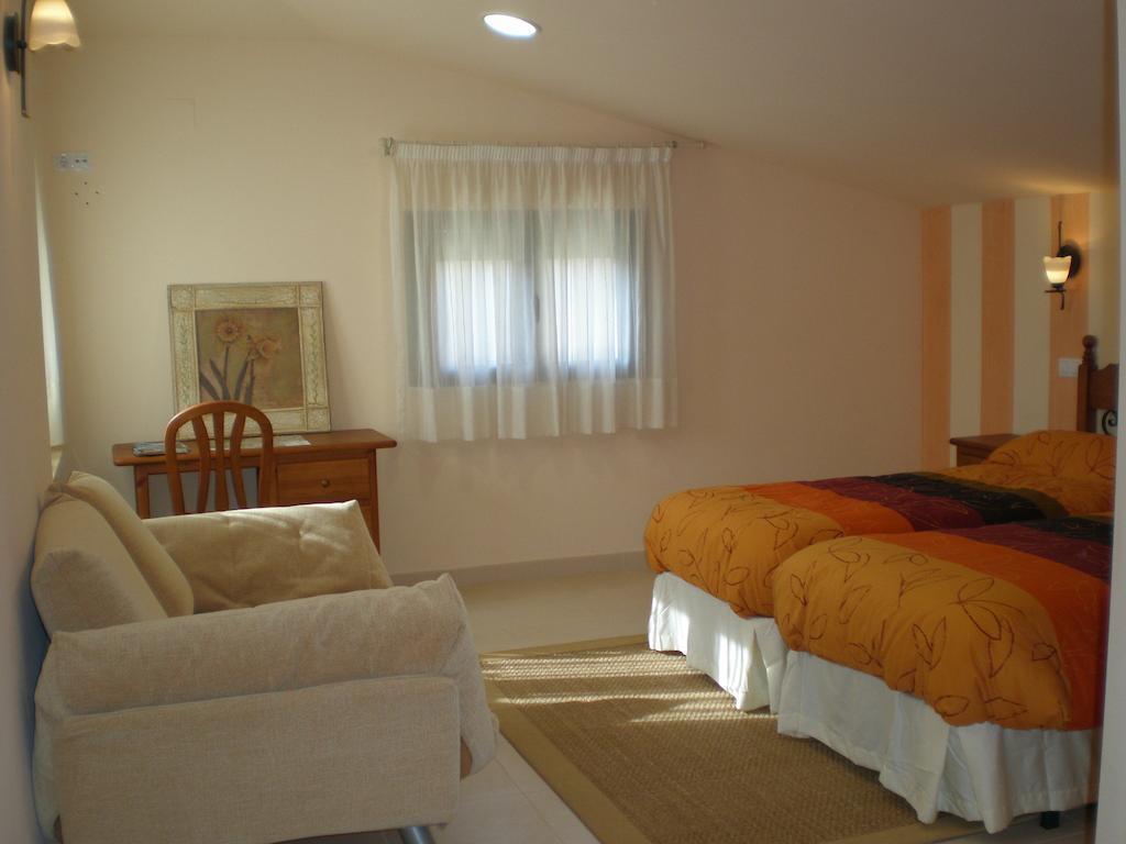 Hotel Rural La Consulta De Isar Δωμάτιο φωτογραφία